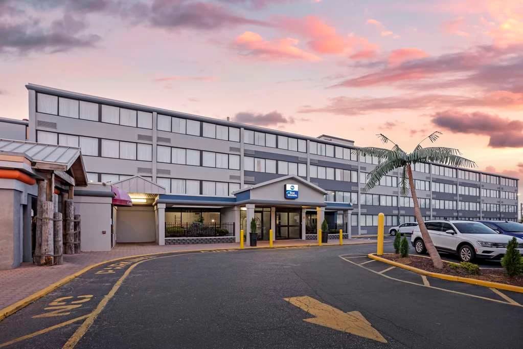 Best Western, Rutgers University — exterior